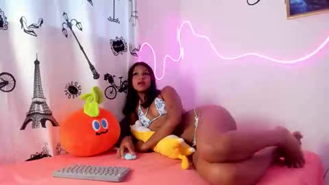 Snapshot of meyparker chatting on September 18, 9:50 pm mey lara online show from September 18, 9:50 pm
