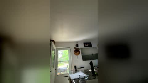 Snapshot of mharrison0033 chatting on May 22, 8:25 pm mharrison0033 online show from May 22, 8:25 pm
