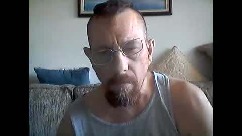 Snapshot of mhitch924 chatting on March 25, 5:19 pm mhitch924 online show from March 25, 5:19 pm