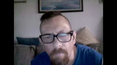 Snapshot of mhitch924 chatting on April 28, 8:47 pm mhitch924 online show from April 28, 8:47 pm