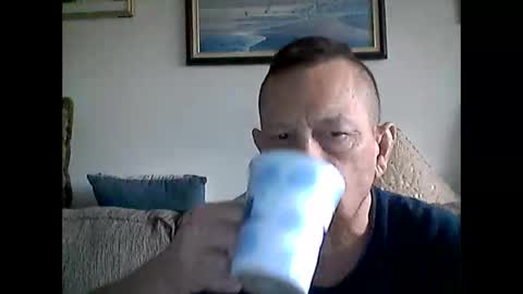 Snapshot of mhitch924 chatting on May 2, 6:57 pm mhitch924 online show from May 2, 6:57 pm