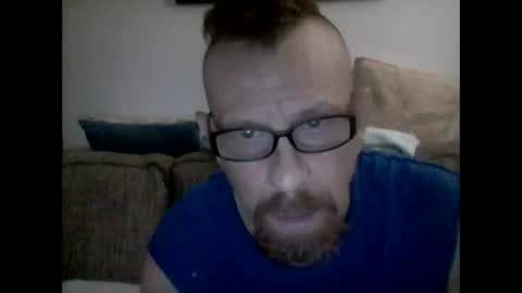 Snapshot of mhitch924 chatting on May 19, 2:18 am mhitch924 online show from May 19, 2:18 am