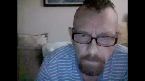 Snapshot of mhitch924 chatting on May 24, 1:38 pm mhitch924 online show from May 24, 1:38 pm