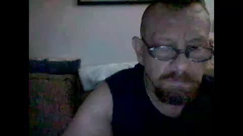 Snapshot of mhitch924 chatting on May 29, 1:47 am mhitch924 online show from May 29, 1:47 am