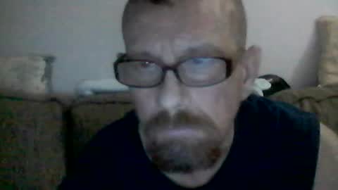 mhitch924 online show from July 11, 2:47 am