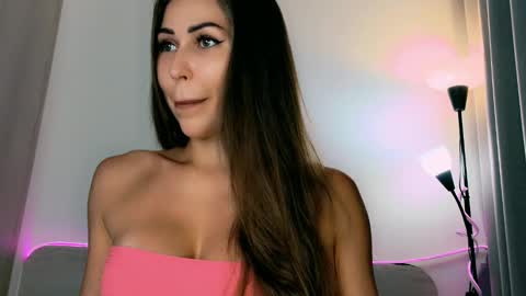 Mia Martskaya online show from March 7, 7:41 am