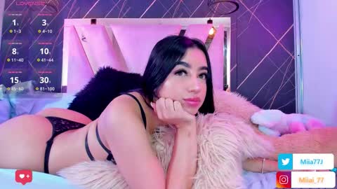 Mia online show from December 5, 4:54 am