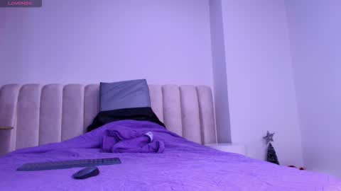 Emi online show from January 13, 7:19 pm