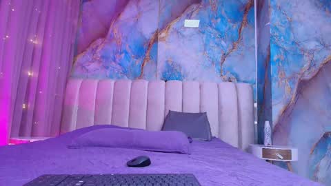 Emi online show from February 17, 7:20 pm