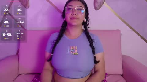   online show from May 18, 1:06 pm