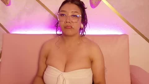   online show from May 26, 9:00 pm