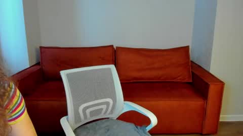 Snapshot of mia__miler chatting on May 31, 1:03 am mia online show from May 31, 1:03 am