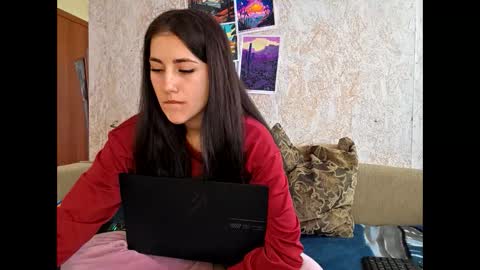 Snapshot of mia_beauti_live chatting on April 20, 11:24 am mia_beauti_live online show from April 20, 11:24 am