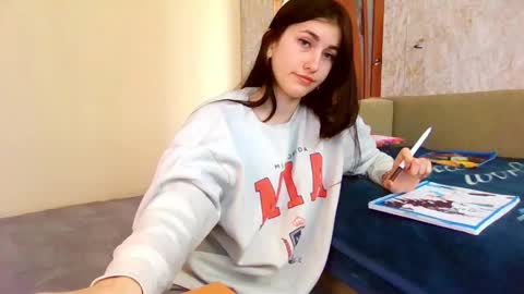 Snapshot of mia_beauti_live chatting on April 28, 12:54 pm mia_beauti_live online show from April 28, 12:54 pm
