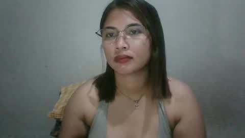 Snapshot of mia_bella04 chatting on February 21, 2:06 am mia_bella04 online show from February 21, 2:06 am