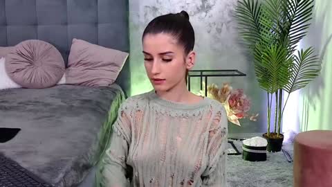 Freya Allen online show from January 20, 9:22 pm