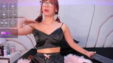 Snapshot of mia_cartter_ chatting on July 28, 4:52 am Mia Cartter online show from July 28, 4:52 am