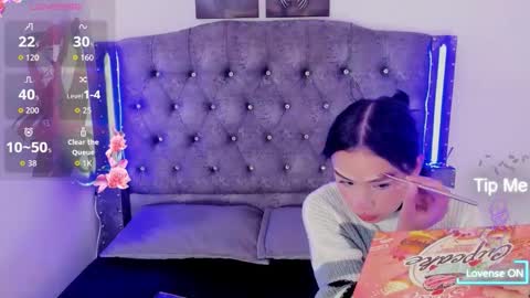 Snapshot of mia_cavallii chatting on February 26, 12:26 pm mia_cavallii online show from February 26, 12:26 pm