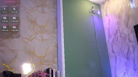 Snapshot of mia_coliin chatting on July 11, 8:55 pm Anna online show from July 11, 8:55 pm