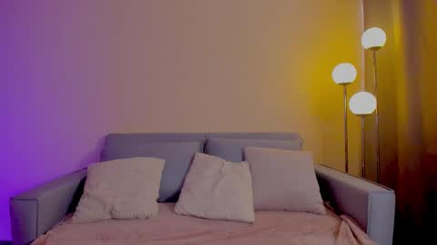 Snapshot of mia_daniellshot chatting on February 13, 7:43 pm Sarah Luna online show from February 13, 7:43 pm