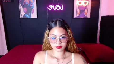 mia_esclusive online show from June 17, 8:10 pm