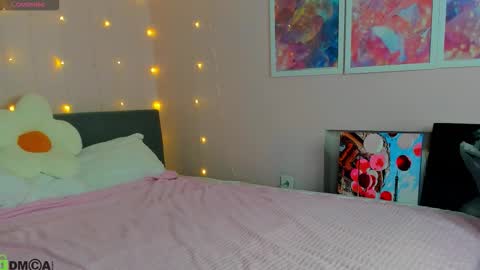 Mia online show from January 19, 2:59 am