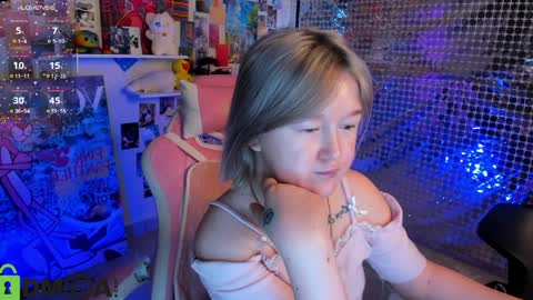 Snapshot of mia_ferd chatting on March 30, 3:07 am Mia online show from March 30, 3:07 am
