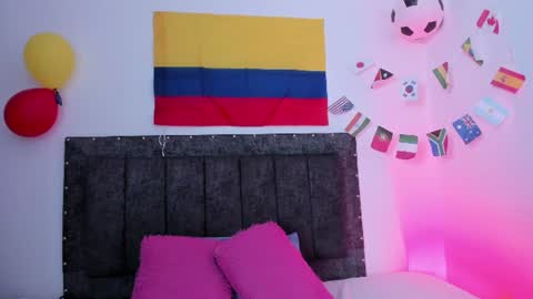 Snapshot of mia_foox12 chatting on June 28, 11:27 am FERNANDA online show from June 28, 11:27 am