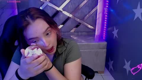 Mia online show from May 11, 1:17 pm