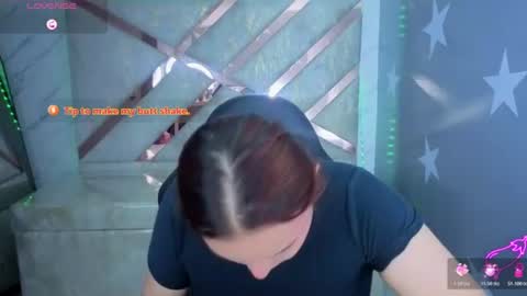 Snapshot of mia_foster_t chatting on July 18, 1:37 pm Mia online show from July 18, 1:37 pm