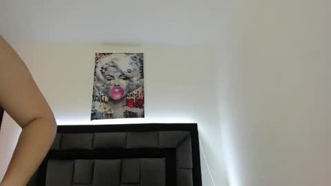 mia fox online show from February 3, 12:32 pm