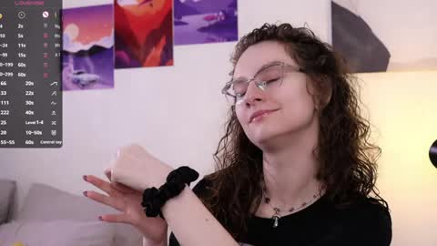 Snapshot of mia_frizz chatting on March 16, 3:16 pm Mia online show from March 16, 3:16 pm