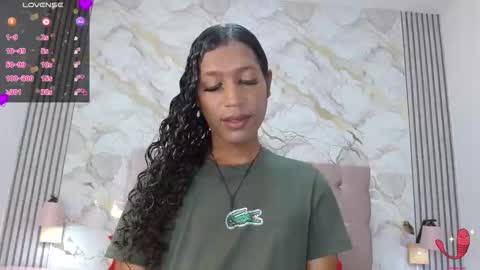 Mia Hiills online show from May 29, 12:47 pm