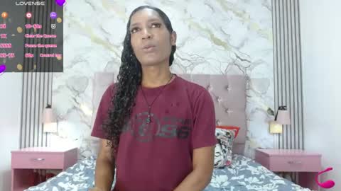 Mia Hiills online show from June 15, 1:02 pm