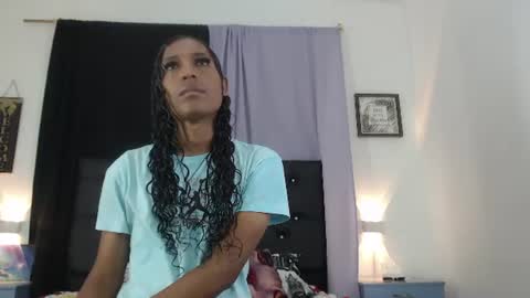 Mia Hiills online show from June 29, 12:38 pm