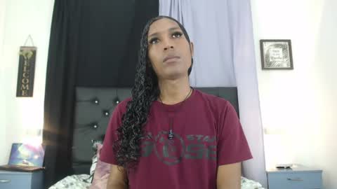 Mia Hiills online show from July 2, 12:44 pm