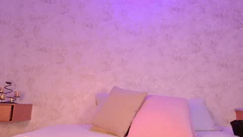 Snapshot of mia_hill1_ chatting on May 24, 8:03 pm mia_hill1_ online show from May 24, 8:03 pm
