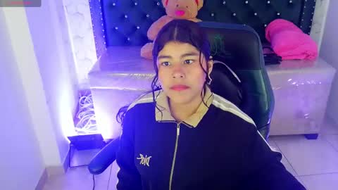 Snapshot of mia_kittie_m chatting on May 9, 7:30 pm mia_kittie_m online show from May 9, 7:30 pm