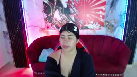 Snapshot of mia_kittie_m chatting on May 29, 2:26 pm mia_kittie_m online show from May 29, 2:26 pm