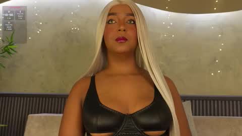 mia_lacy online show from March 27, 4:18 am