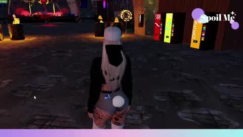 Mia online show from April 16, 6:19 pm