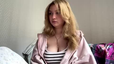 Snapshot of mia_livy chatting on June 28, 4:40 am Miaaa online show from June 28, 4:40 am