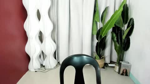 M I A online show from March 10, 2:49 am