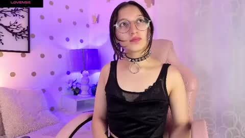 Snapshot of mia_luna0 chatting on July 2, 12:54 am Mia online show from July 2, 12:54 am