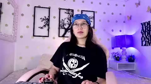 Snapshot of mia_luna0 chatting on July 4, 11:11 pm Mia online show from July 4, 11:11 pm
