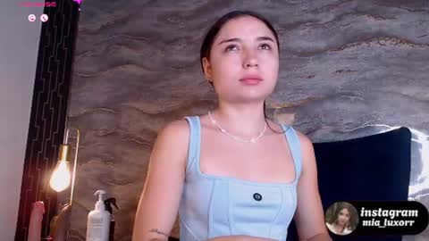 mia_luxor online show from July 11, 11:46 am