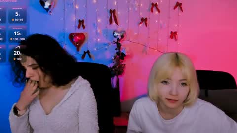 mia_mooon_ online show from April 28, 8:41 am