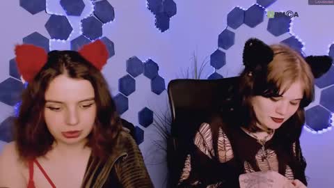mia_mooon_ online show from May 29, 9:18 am