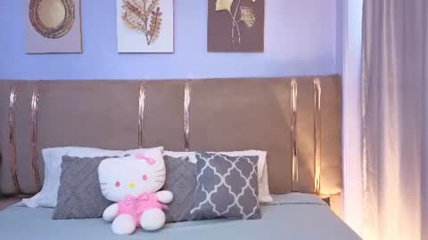 Mia online show from July 16, 12:11 pm