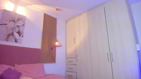 Mia Nevaeh - follow me online show from April 12, 7:30 pm